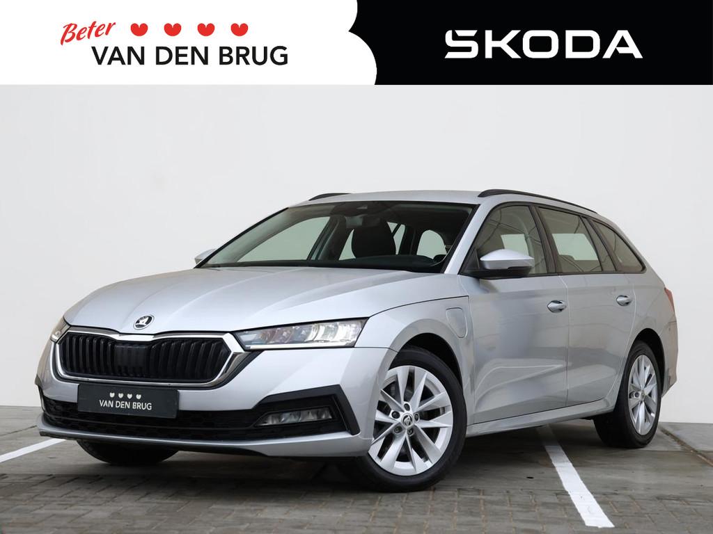 Skoda Octavia Combi 1.4 TSI iV PHEV Business Edition 204PK D, Auto's, Skoda, Stof, Gebruikt, Euro 6, 4 cilinders