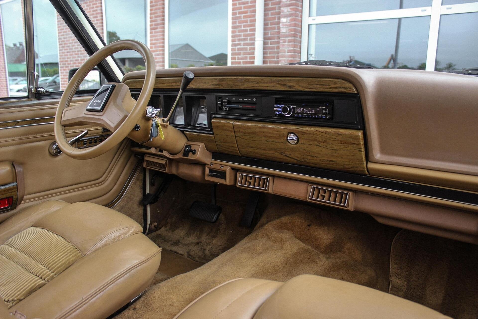 Jeep Wagoneer 5.9 V8 Limited Wagon | Origineel | 1979 | Dakr, foto 12