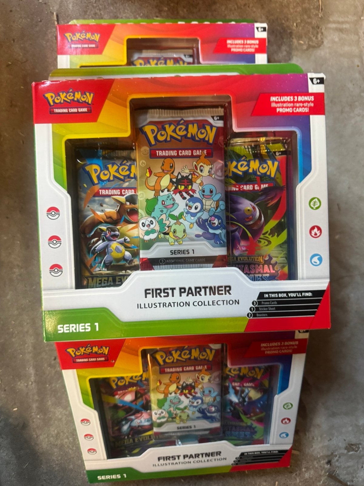 Pokemon First Partner Illustration Collection Series 1, Hobby en Vrije tijd, Verzamelkaartspellen | Pokémon, Ophalen of Verzenden
