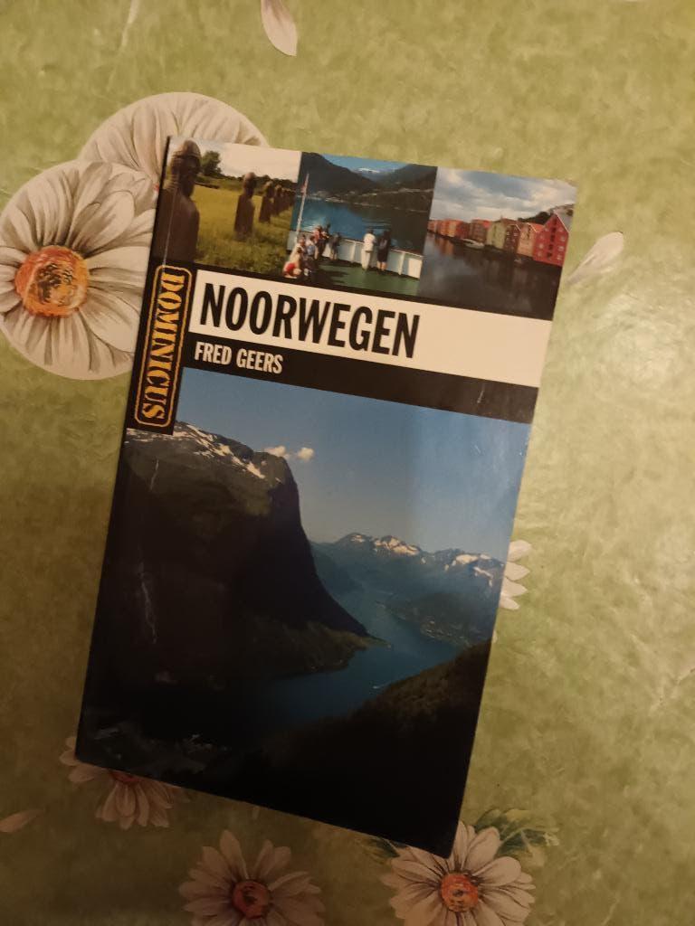 Noorwegen. Dominicus reisgids. Lapland Oslo fjorden Bergen, Boeken, Reisgidsen, Overige merken, Europa, Ophalen of Verzenden, Zo goed als nieuw