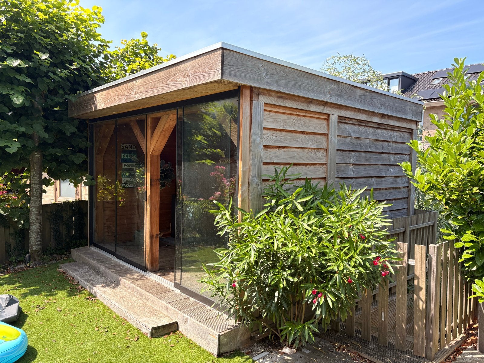 Luxe Tuinhuis/Tuinkamer met Glazen Schuifdeuren + houtkachel, Ophalen, 200 tot 400 cm, 250 tot 500 cm, Zo goed als nieuw