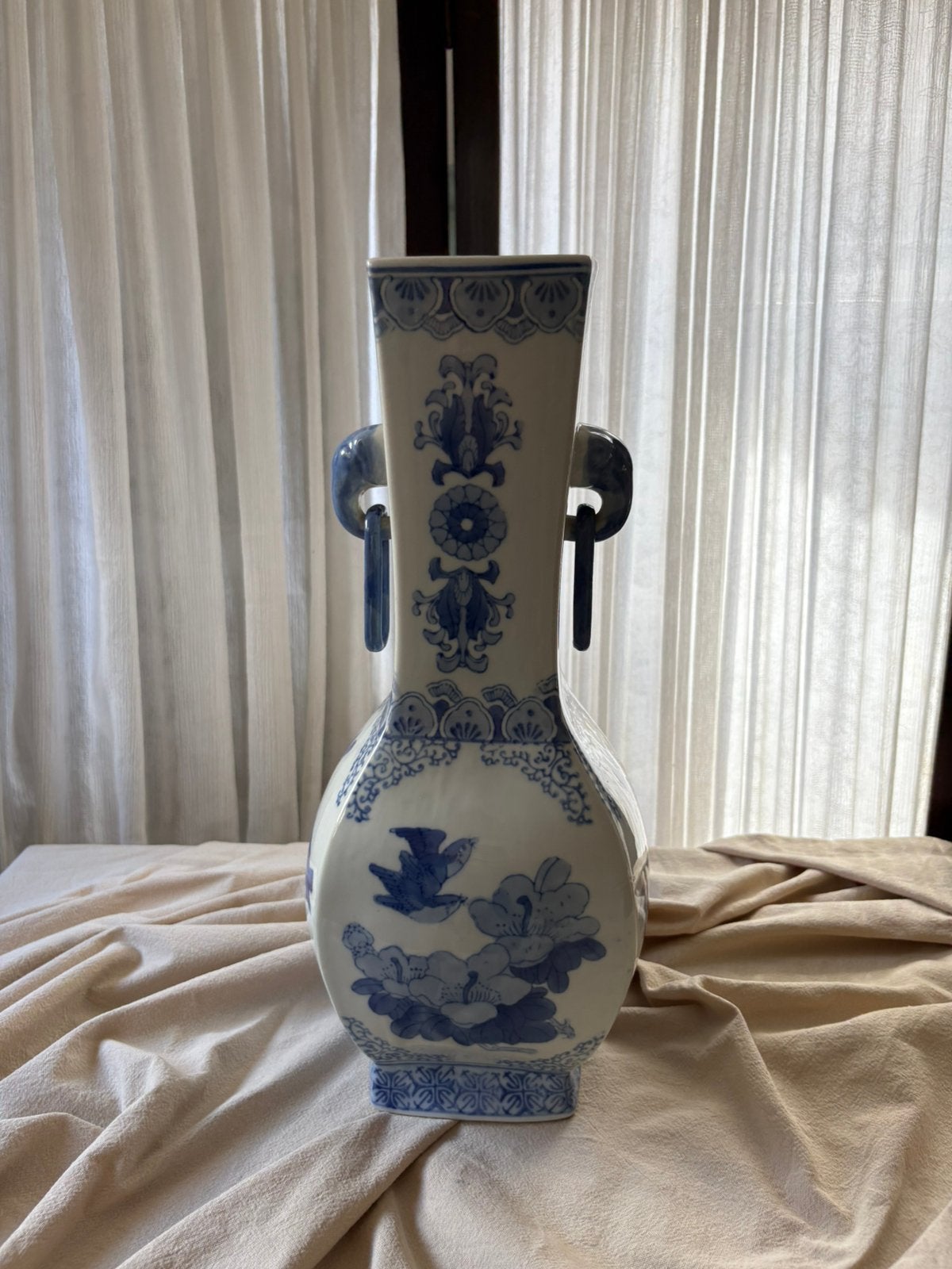 Vintage Chinese porseleinen vaas | met oren | Chinoiserie, Blauw, 41 cm, Ophalen of Verzenden, Zo goed als nieuw