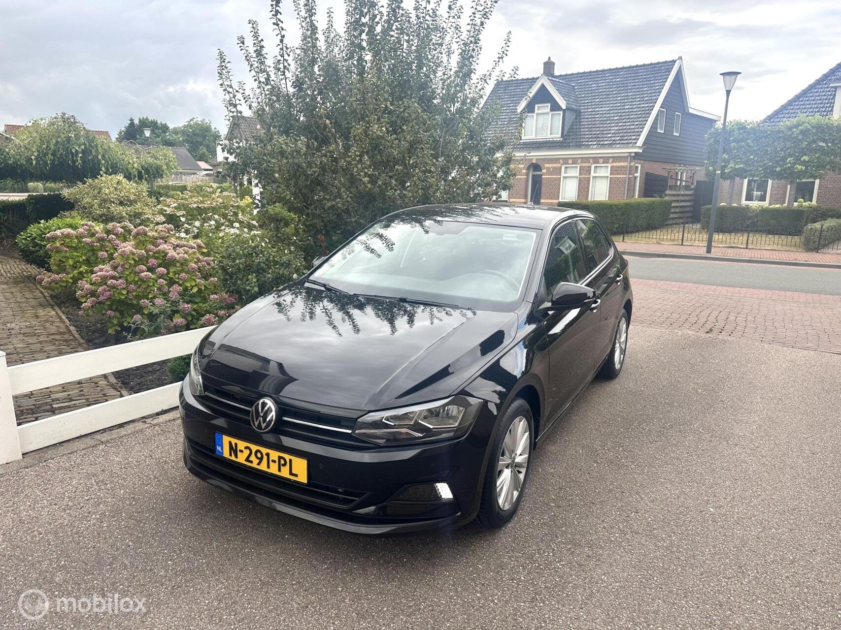Volkswagen Polo 1.0 TSI 95PK DSG AUTOMAAT COMFORTLINE FACELI, Stof, Gebruikt, 95 pk, Met garantie (alle)