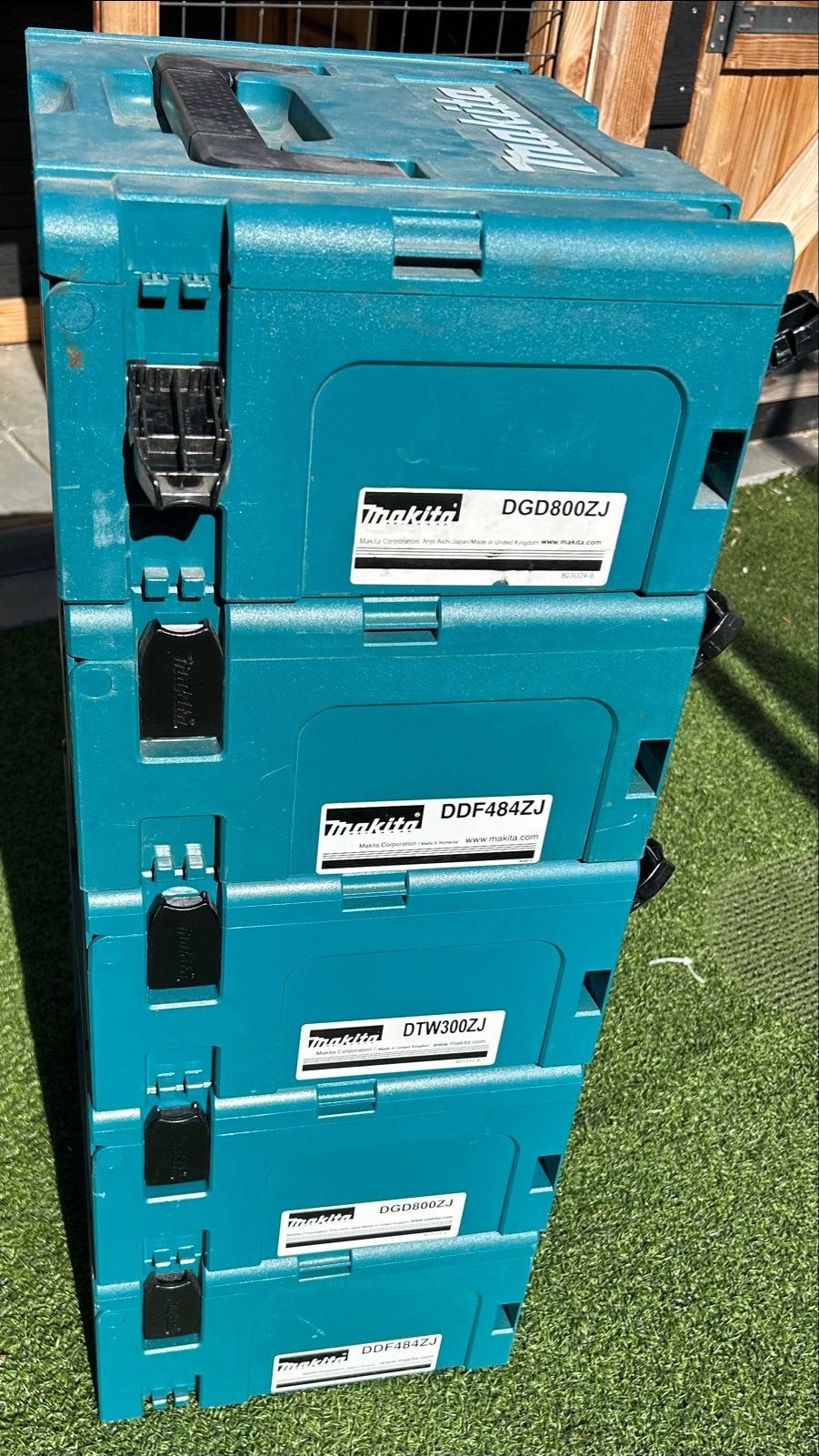 5 lege Makita koffers: 3 met inlay, 2 zonder inlay, Doe-het-zelf en Verbouw, Ophalen, Zo goed als nieuw