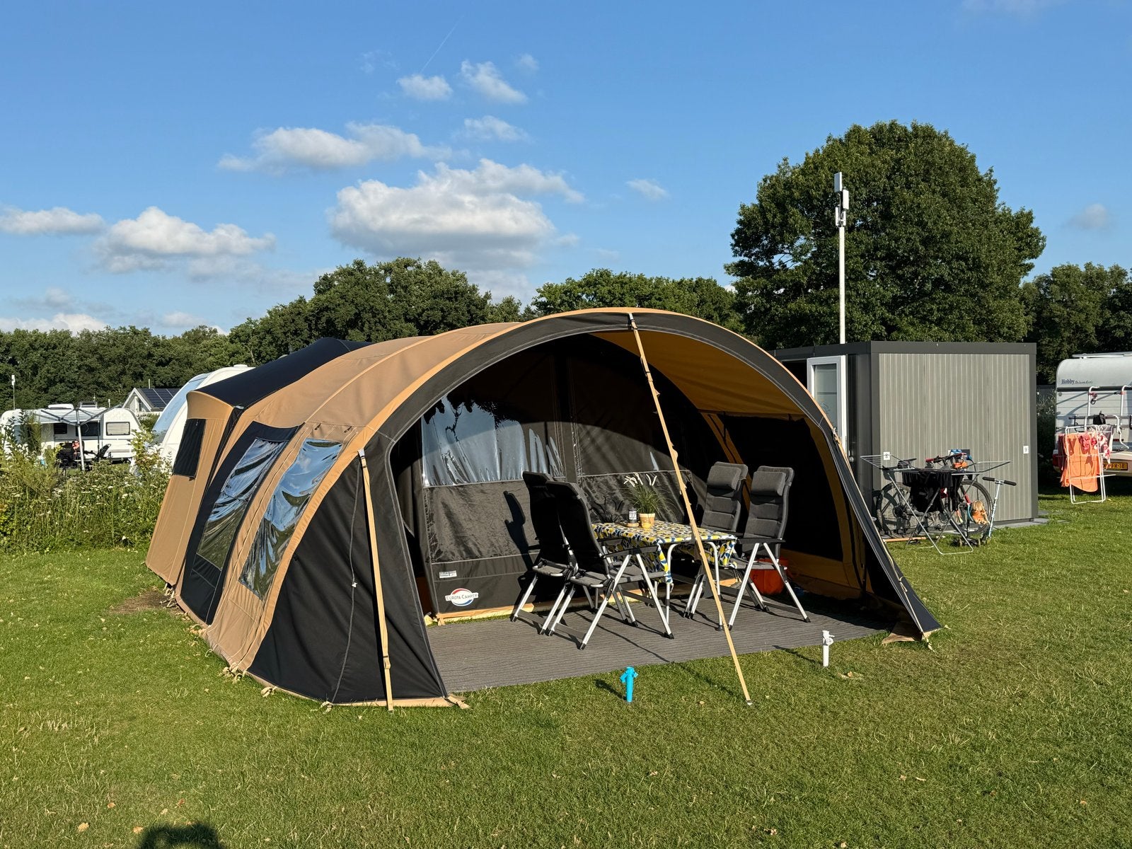 Cabanon Sunrider XL de Luxe EPS (Europa Camper), Ophalen, Beige, Cabanon, Aanwezig