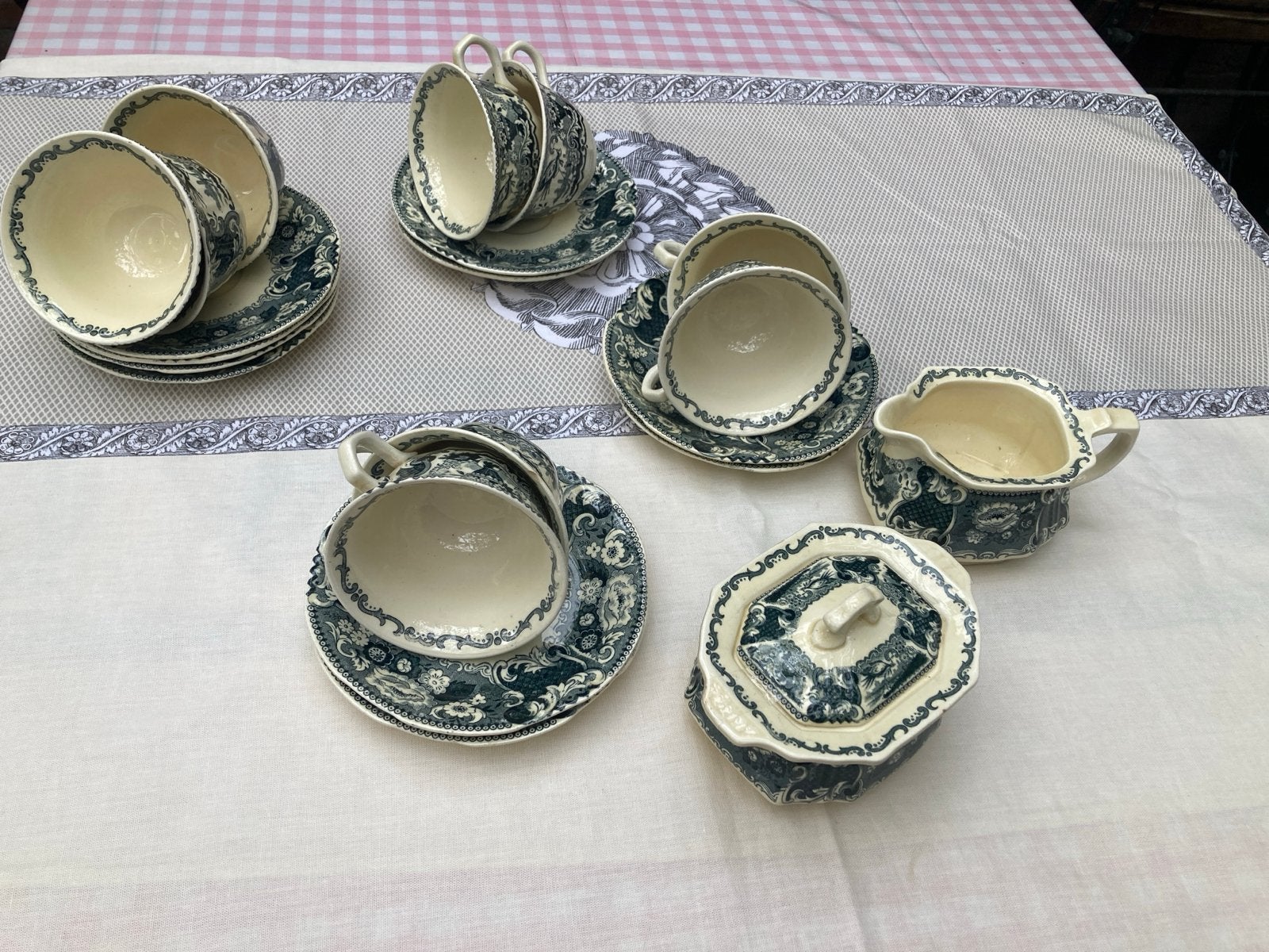 Victoria Societe Ceramique theeservies Made in Holland, Antiek en Kunst, Ophalen
