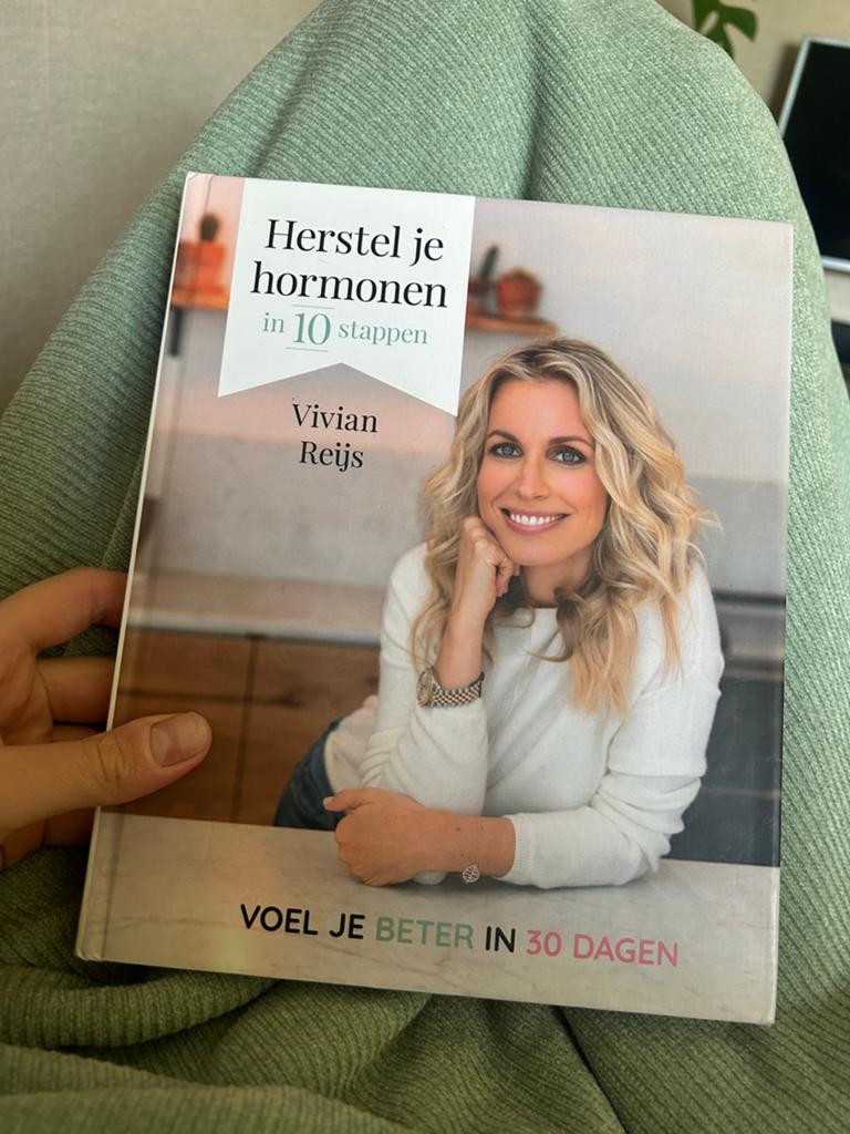 Vivian Reijs - Herstel je hormonen in 10 stappen, Ophalen of Verzenden, Zo goed als nieuw, Vivian Reijs