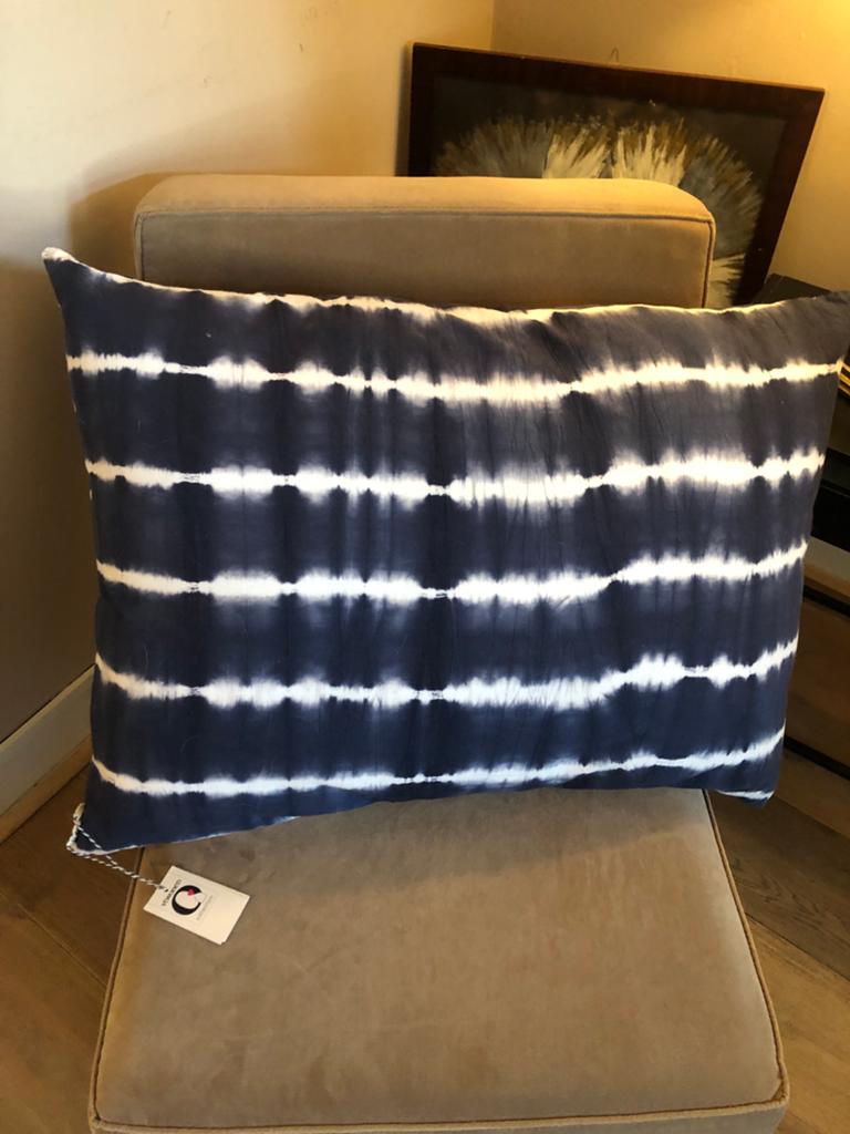 Nieuwe VTwonen sierkussens, Huis en Inrichting, Woonaccessoires | Kussens, Ophalen of Verzenden, Nieuw, Blauw, Rechthoekig