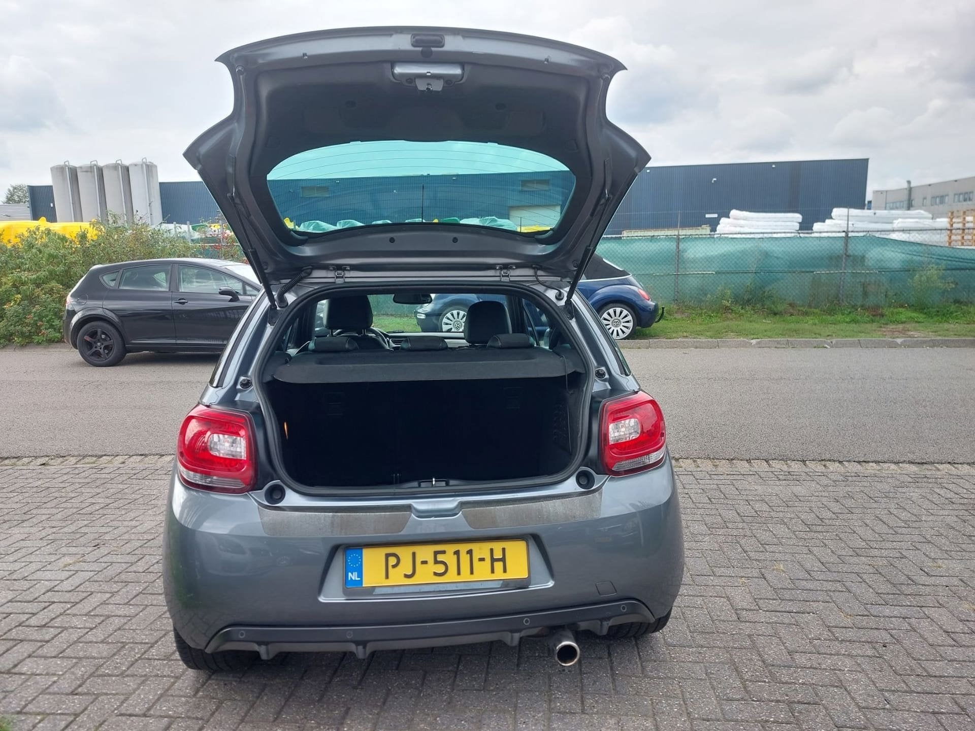 Citroen DS3 1.6 So Chic 3 deurs + climate control, Voorwielaandrijving, Euro 5, Stof, 4 cilinders