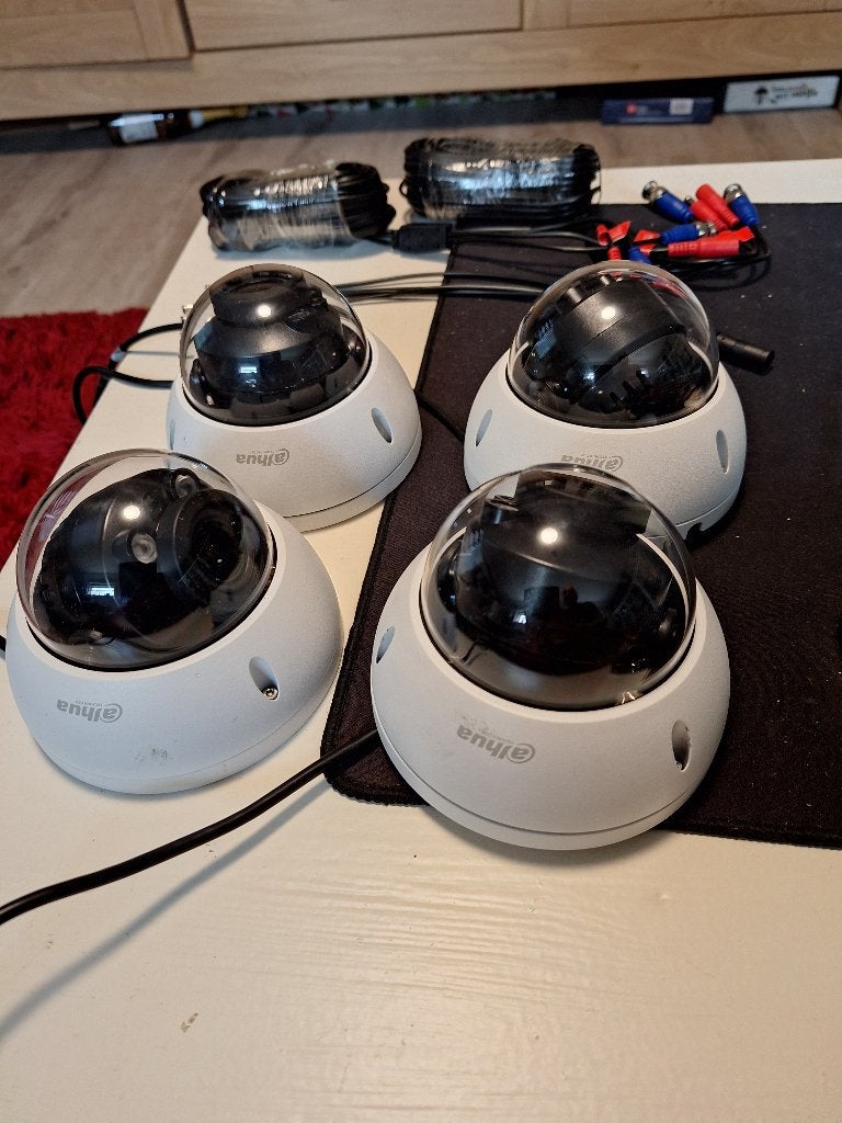 CCTV Videobewakings set met ALHUA camera's, Ophalen of Verzenden, Zo goed als nieuw, Buitencamera