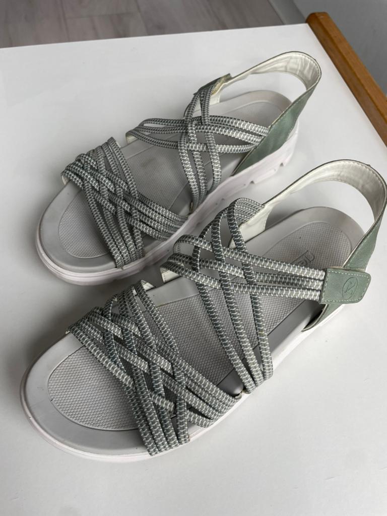 Rieker sandalen maat 41 - Zo goed als nieuw, Zo goed als nieuw, Grijs, Sandalen of Muiltjes, Ophalen of Verzenden