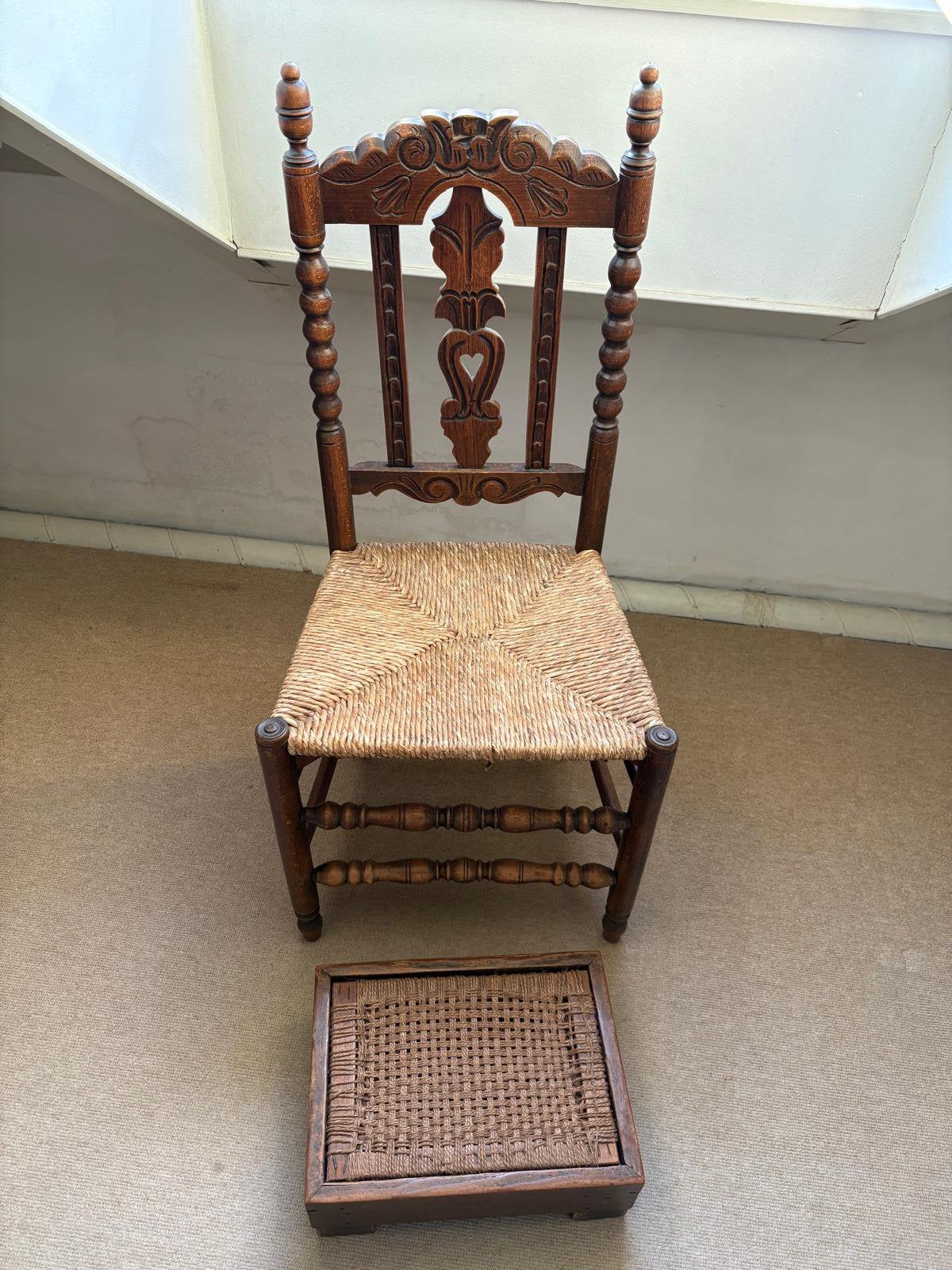 Antieke stoel met rieten zitting, Antiek en Kunst, Antiek | Meubels | Stoelen en Banken, Ophalen