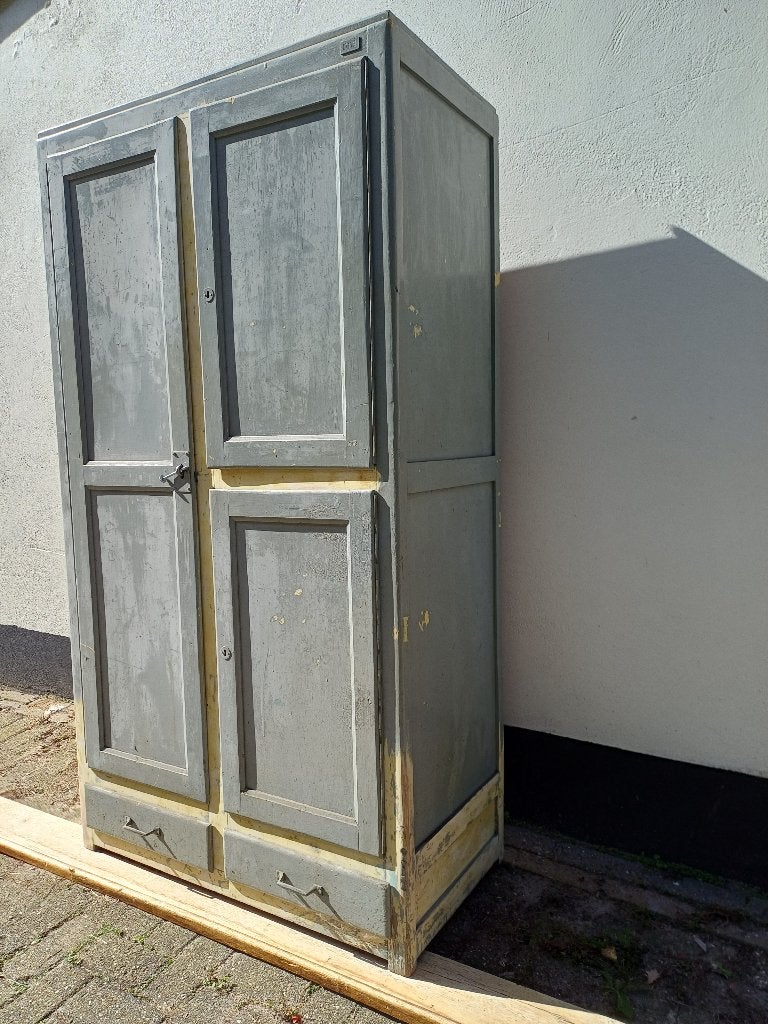 Vintage/brocante locker kast. 182 cm hoog. Opknapper., Ophalen