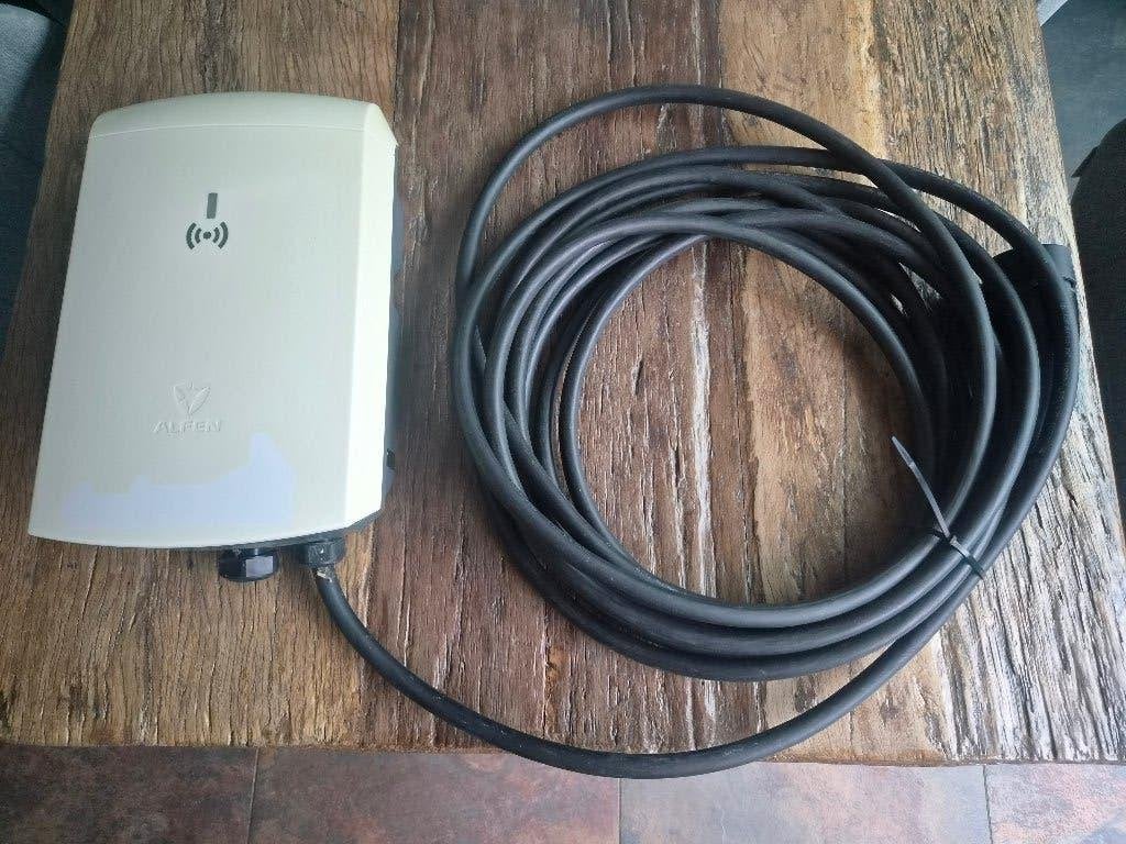 Alfen laadpaal 3f 11kw met 12 m lange vaste kabel., Ophalen of Verzenden, Gebruikt, Laadpaal en Laadkabel