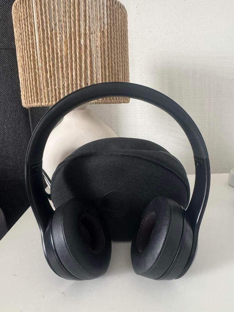 Beats koptelefoon + kabel + opbergtasje, Gebruikt, Beats, Draadloos, Op oor (supra aural)
