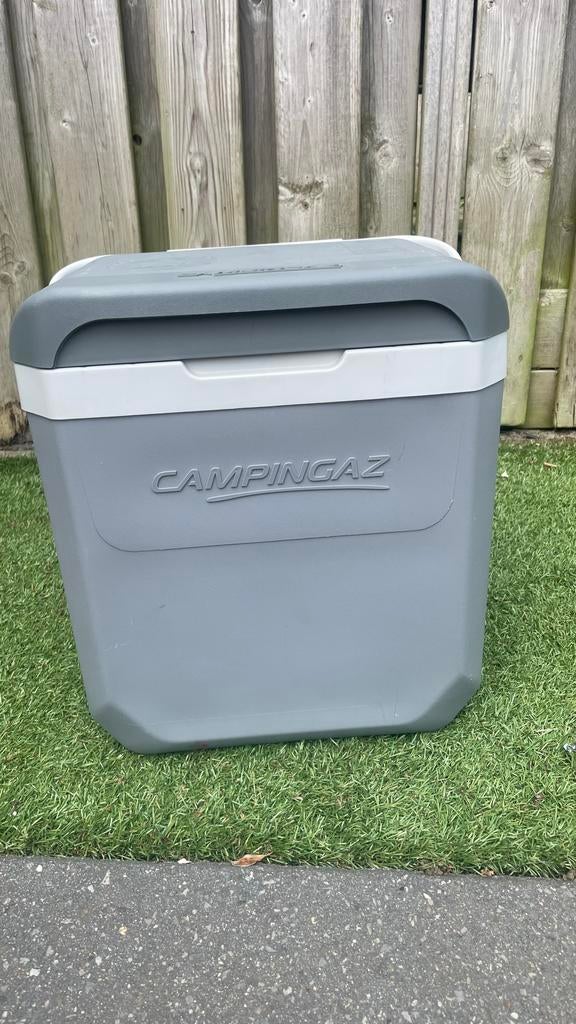 Campingaz  powerbox 24 L incl. Omvormers, Caravans en Kamperen, Ophalen, Zo goed als nieuw, Elektrisch