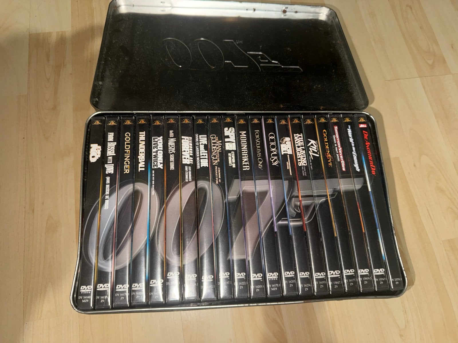 James Bond 007 DVD Collectie (20 films) + 2 Losse Bond Films, Nederlands, Ophalen of Verzenden, Vanaf 12 jaar, Inclusief doosje