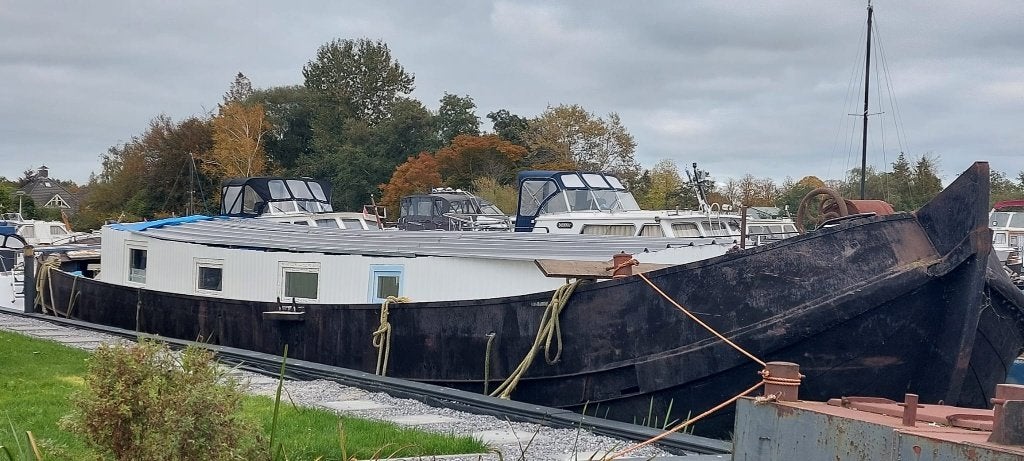 Woonboot Tjalk, staal 18.00 x 4.00m € 14.500,-- (in opbouw)., Ophalen of Verzenden, Gebruikt
