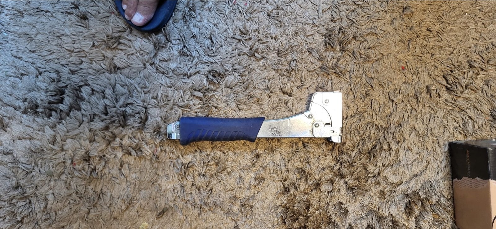 Handtacker / Nietmachine met blauw handvat, Ophalen, Gebruikt, Tacker/nietmachine