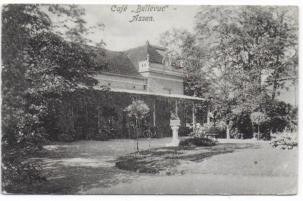 Assen Cafe Bellevue Ansichtkaart Uit 1916 ( B6734), Ophalen of Verzenden, Voor 1920, Gelopen, Drenthe