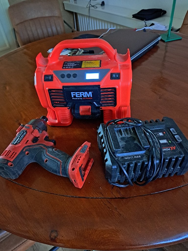 te koop slagboormachine met accu en compressor, Doe-het-zelf en Verbouw, Ophalen of Verzenden, Zo goed als nieuw, Boormachine