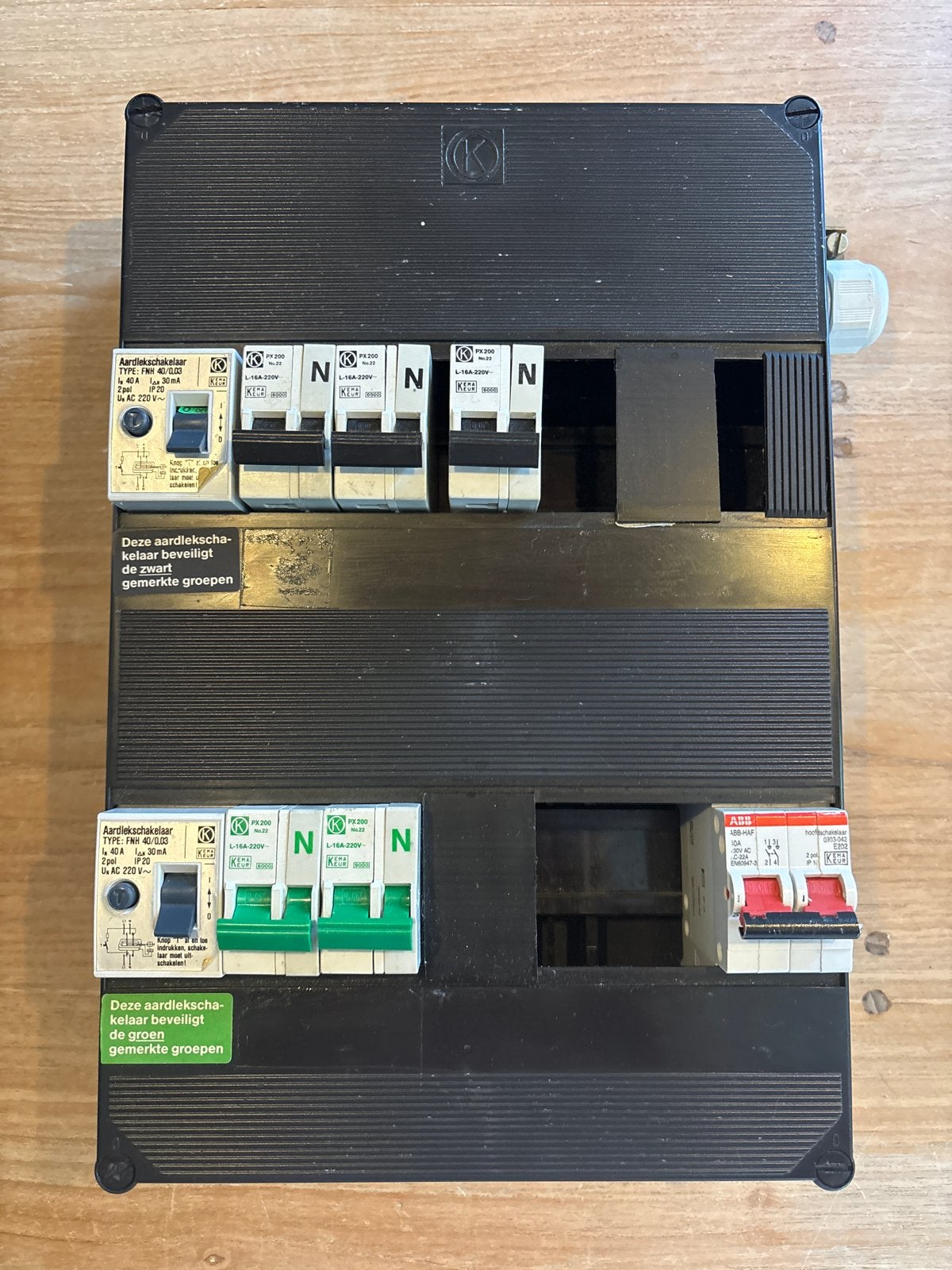 Groepenkast met aardlekschakelaars en installatieautomaten, Ophalen of Verzenden, Gebruikt, ABB, Groepenkast