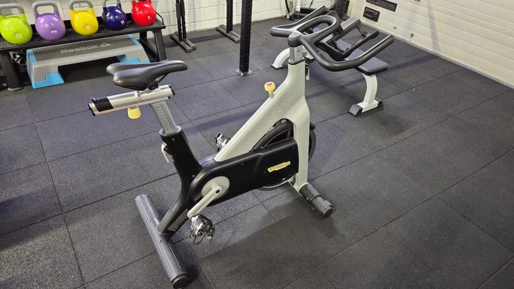 Technogym spinnngfiets / hometrainer, Ophalen, Gebruikt, Overige typen