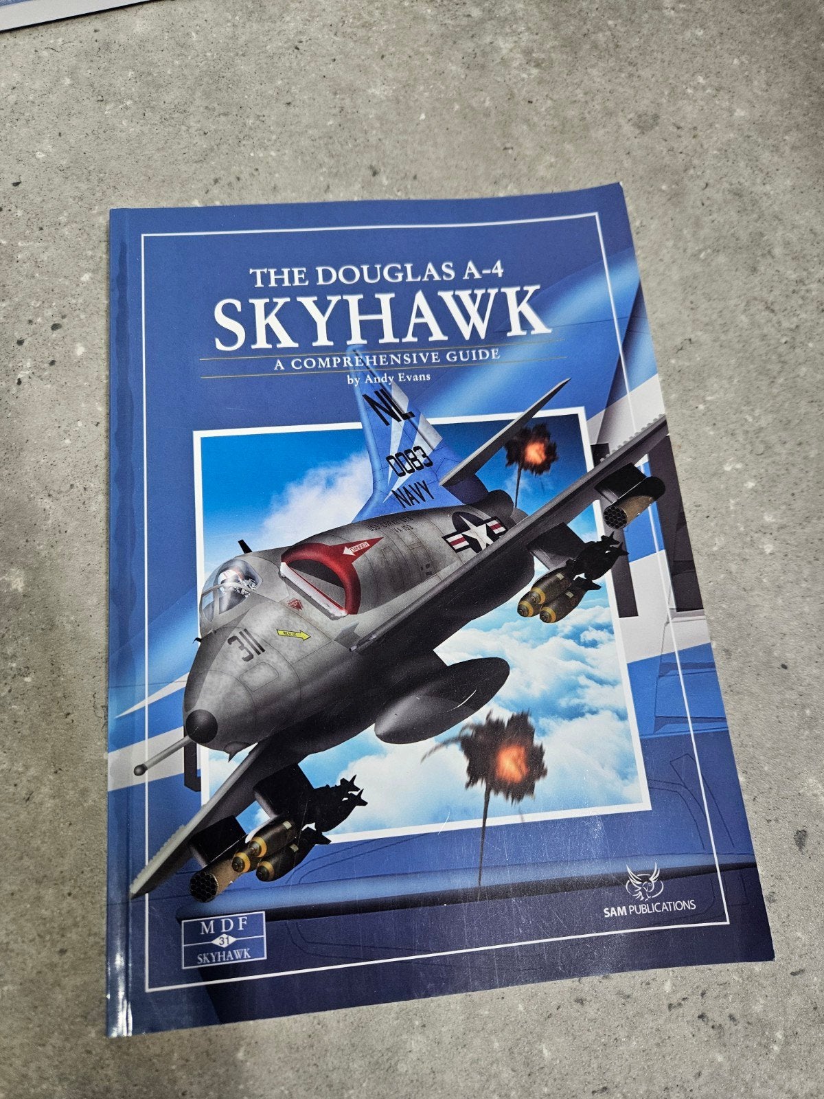 The Douglas A-4 Skyhawk - Een uitgebreide gids, Hobby en Vrije tijd, Modelbouw | Vliegtuigen en Helikopters, Ophalen of Verzenden