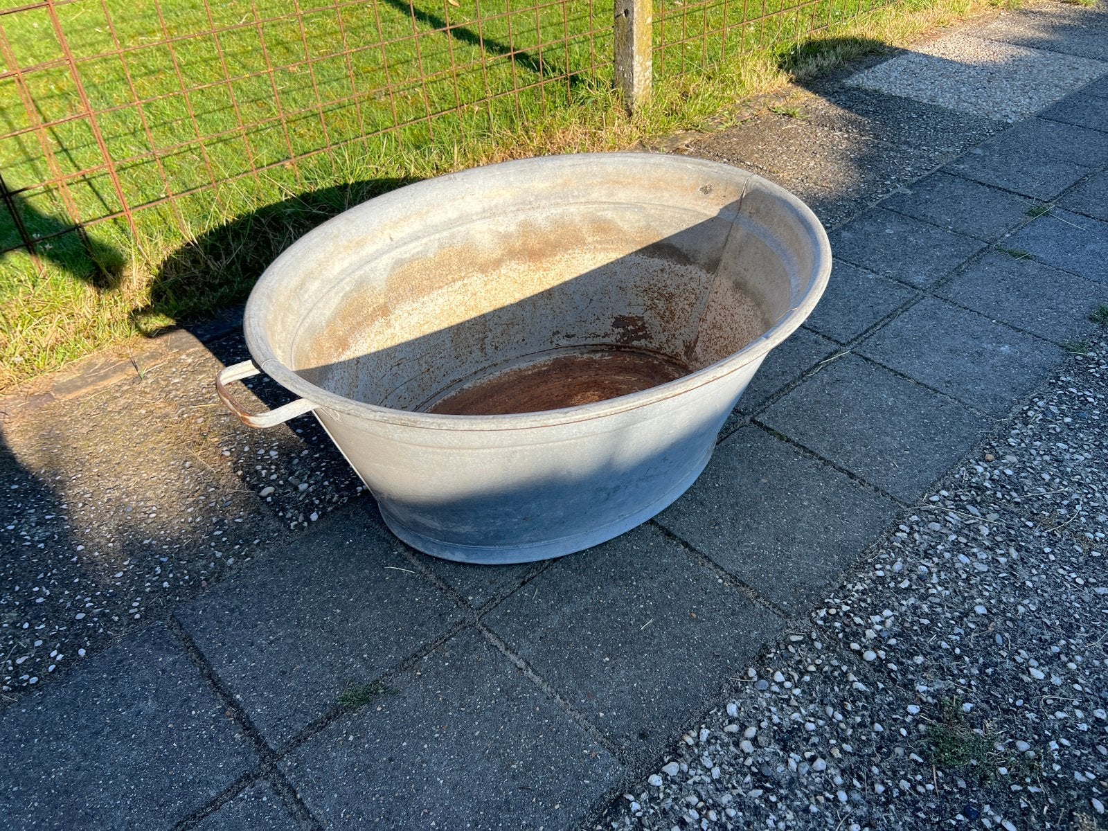 Oude/ Vintage Zinken Teil. 85 cm doorsnede!, Ophalen, Zo goed als nieuw, Balkon, Metaal