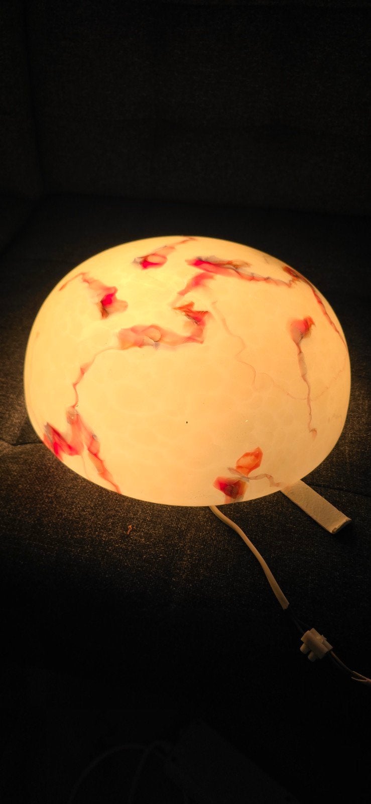 Unieke bolvormige lamp met rood-oranje accenten, Overige merken, Meerkleurig, Overige fittingen, Ophalen of Verzenden