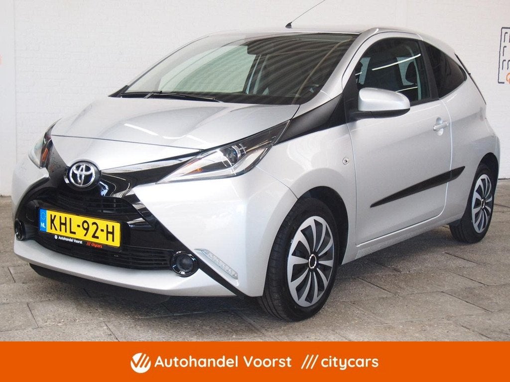 Toyota Aygo 1.0 VVT-i x-fun (APK:Nieuw) Incl.Garantie, Voorwielaandrijving, Stof, Gebruikt, Met garantie (alle)