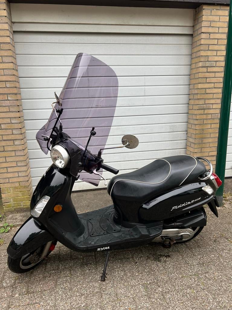 Zwarte SYM Fiddle II Scooter - Goed Onderhouden, Ophalen, Gebruikt, Maximaal 45 km/u, Benzine