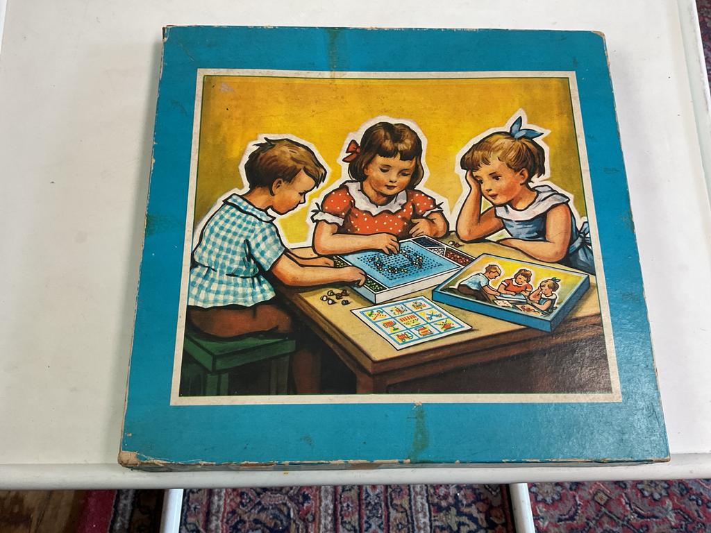 Vintage Ministeck set met voorbeeldboek en veel knopjes, Ophalen of Verzenden, Gebruikt, Box-set