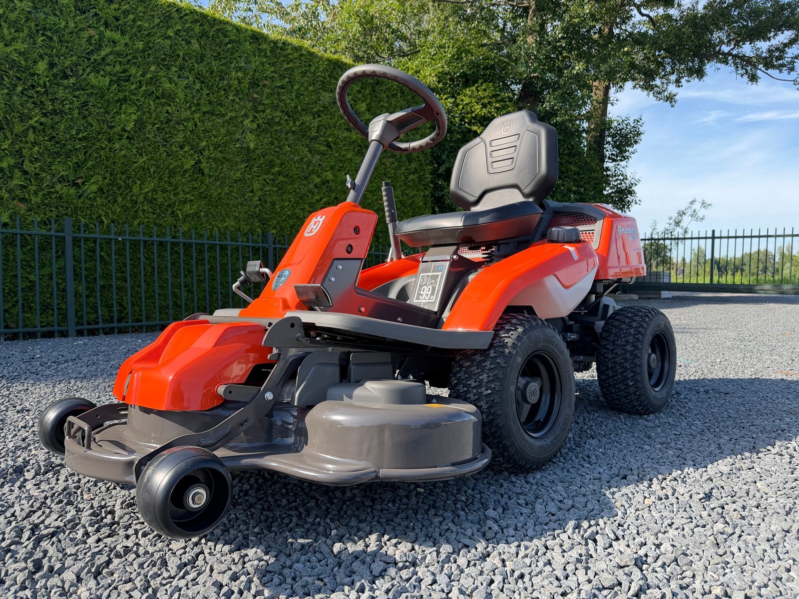 Husqvarna 214TC 16pk 2-cil, hydrostaat, 103cm., Tuin en Terras, Zitmaaiers, Zo goed als nieuw, 90 tot 120 cm, Elektrische starter