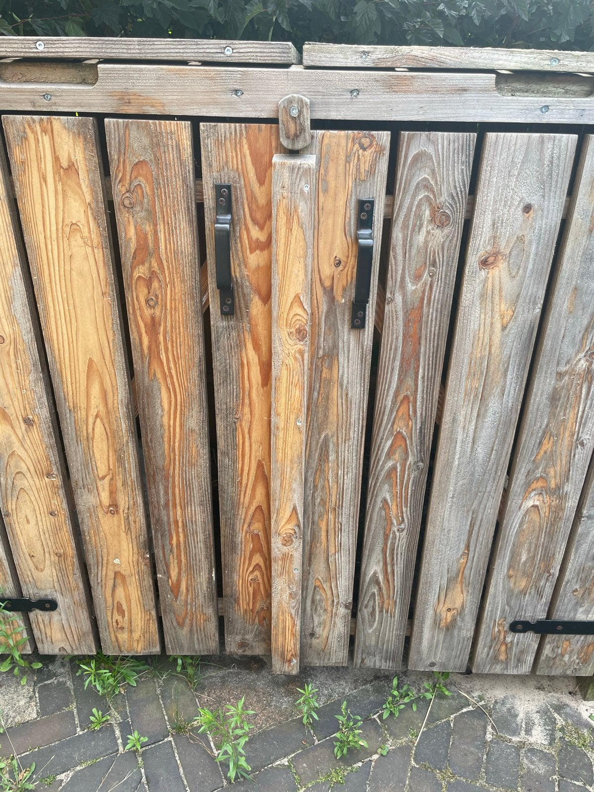Houten kliko ombouw voor twee containers, Ophalen, Gebruikt, Hout, Containerberging