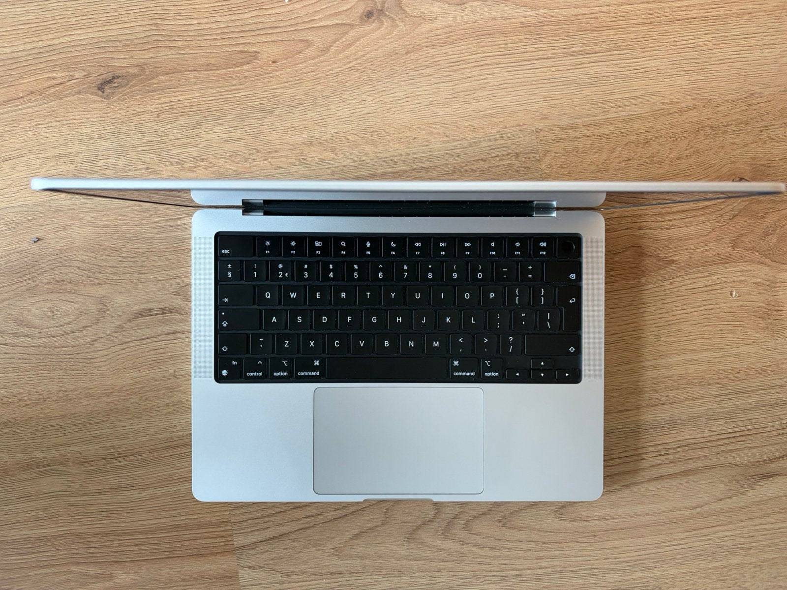 M3 Pro, Macbook Pro, 18GB RAM, 1TB, 99% batt, Zilver, MacBook Pro, 1 TB of meer, 2 tot 3 Ghz, Qwerty