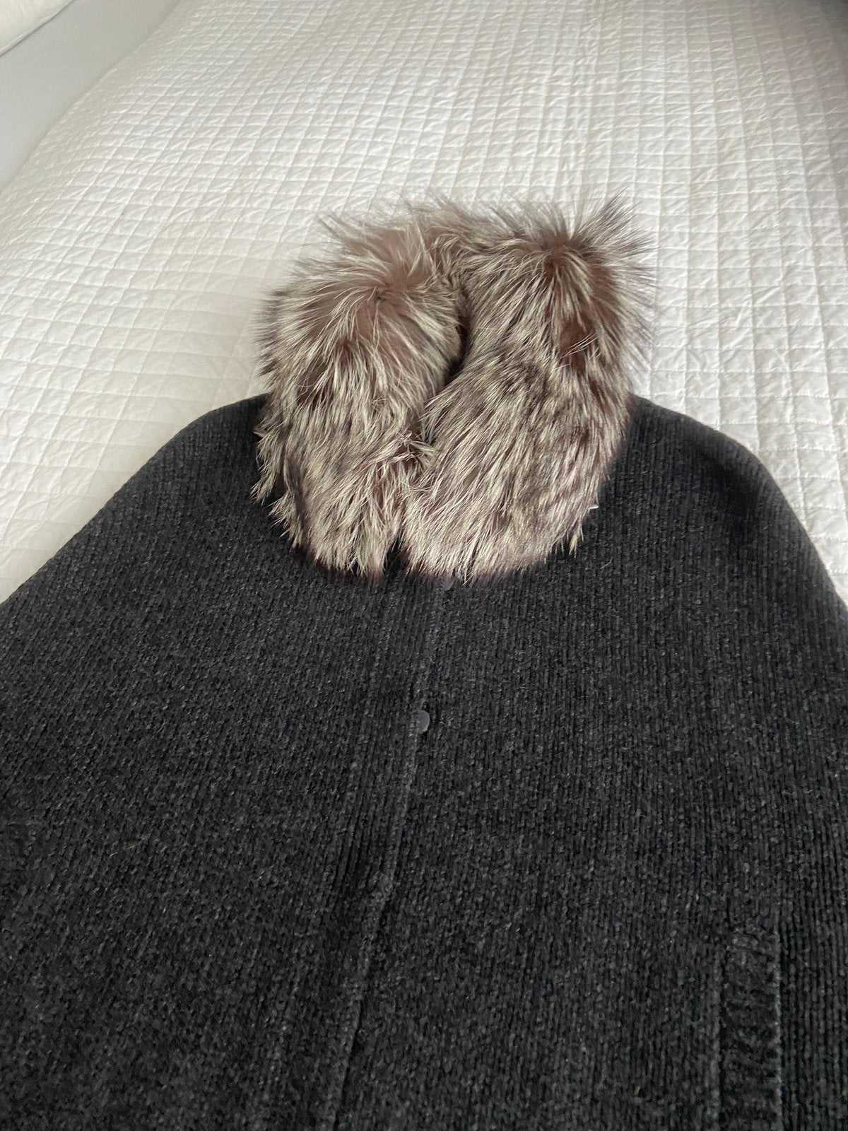 Brunello Cucinelli cape/vest.  Nieuw., Maat 42/44 (L), Nieuw, Grijs, Brunello Cucinelli