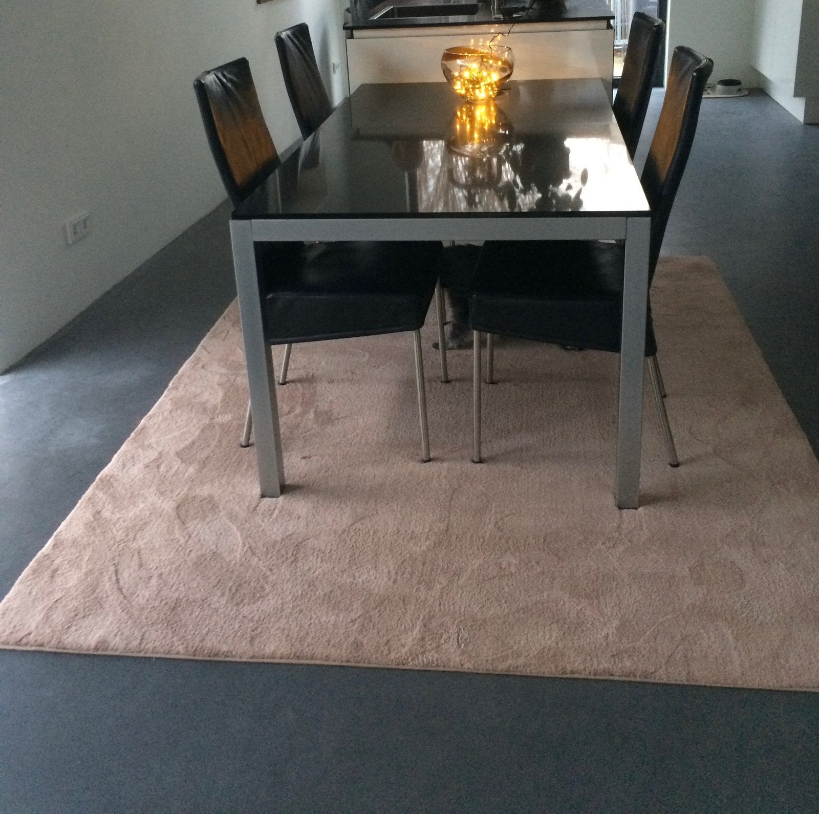 Mooie, moderne eettafel met gaaf composiet blad,, Huis en Inrichting, Ophalen, Overige materialen, Zo goed als nieuw, Modern
