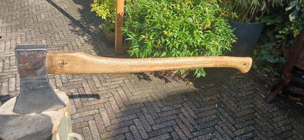 BIJL ..........ochenkopf  .......ILTIS, Ophalen of Verzenden, Bijl