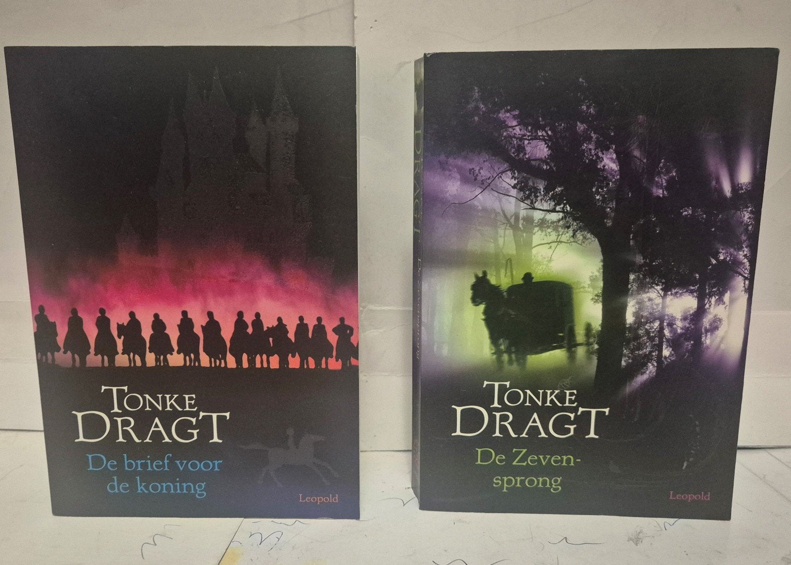 Tonke Dragt 2x Brief ad Koning +Zevensprong zgan, Ophalen of Verzenden, Zo goed als nieuw