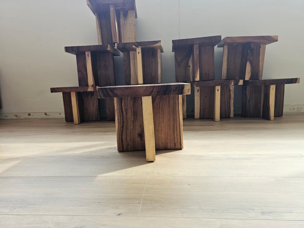 Houten bijzettafels prijs per stuk, Minder dan 55 cm, Rond, Zo goed als nieuw, Info@homefriesland.nl