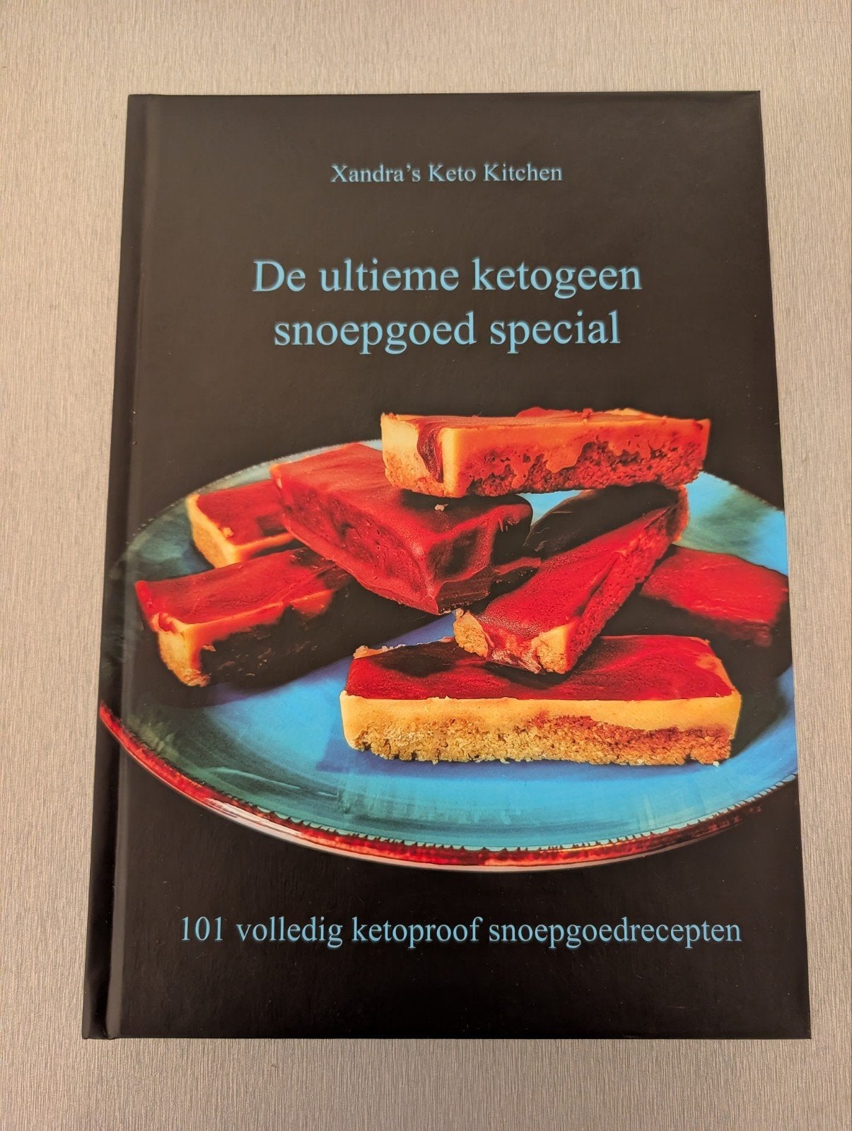 Xandra's Keto Kitchen: De ultieme ketogeen snoepgoed special, Boeken, Taart, Gebak en Desserts, Ophalen of Verzenden, Zo goed als nieuw