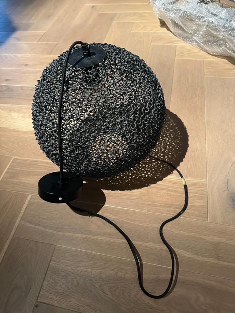 Zwarte metalen hanglamp, bolvormig, Ophalen, Zo goed als nieuw, Metaal, Minder dan 50 cm