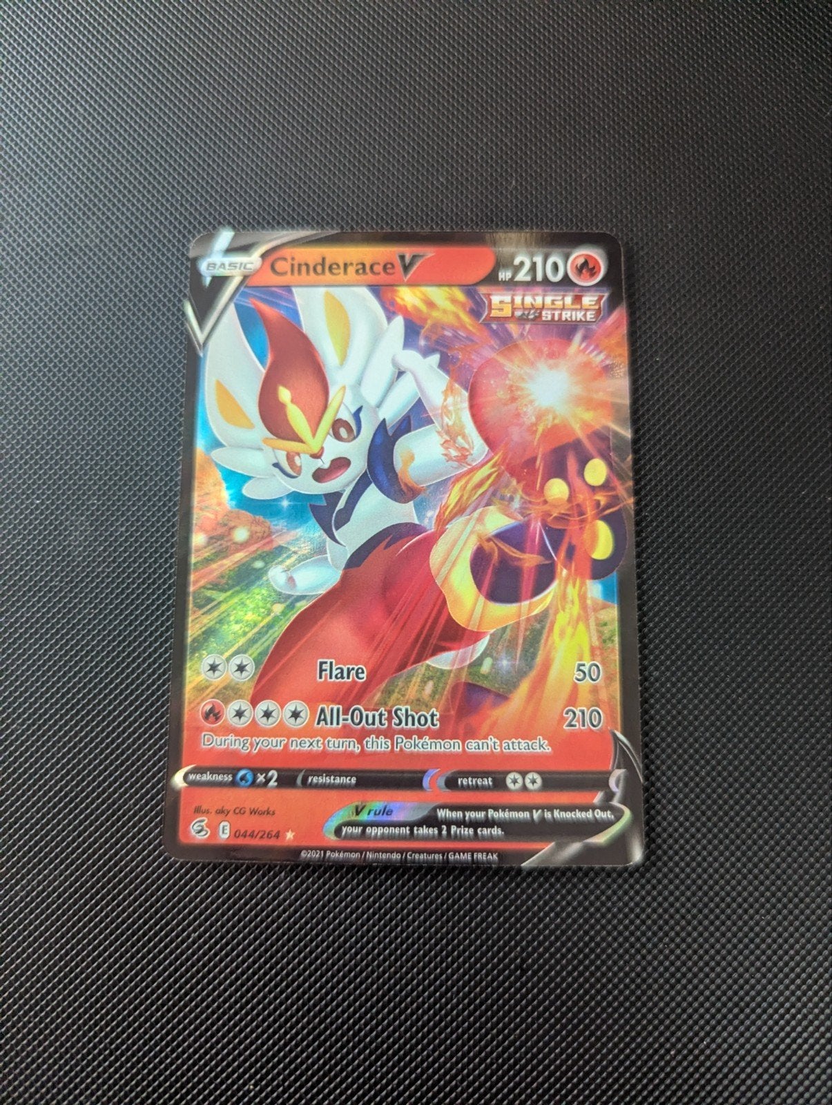 Cinderace V #44 Pokemon Fusion Strike fresh uit pack, Hobby en Vrije tijd, Verzamelkaartspellen | Pokémon, Ophalen, Nieuw