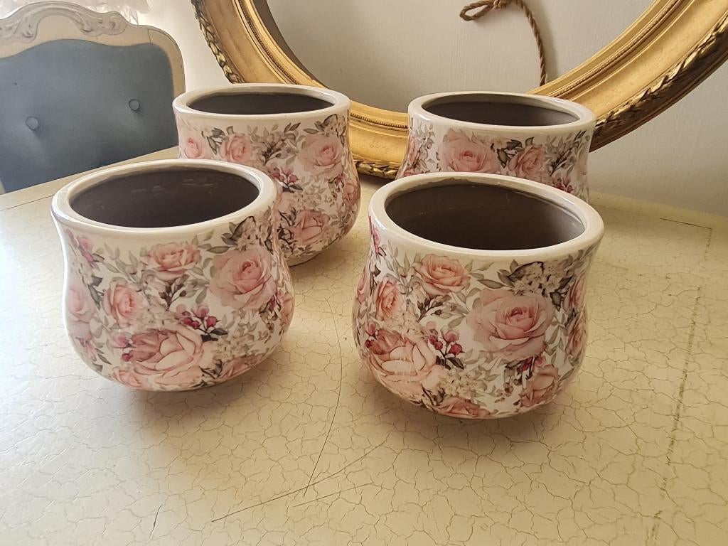 Nieuwe romantische bloempot merk Clayre & Eef pr/p/stuk, Tuin en Terras, Heikant 21 Kaatsheuvel, Ophalen of Verzenden, Jolandamonsieurs@gmail.com
