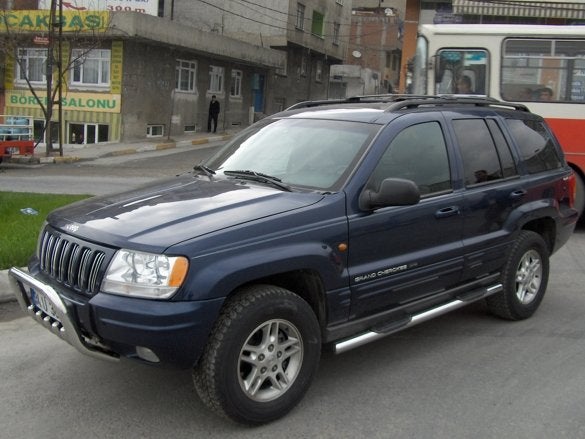 Jeep Cherokee Sidebars rechte buis 76 mm met opstapjes