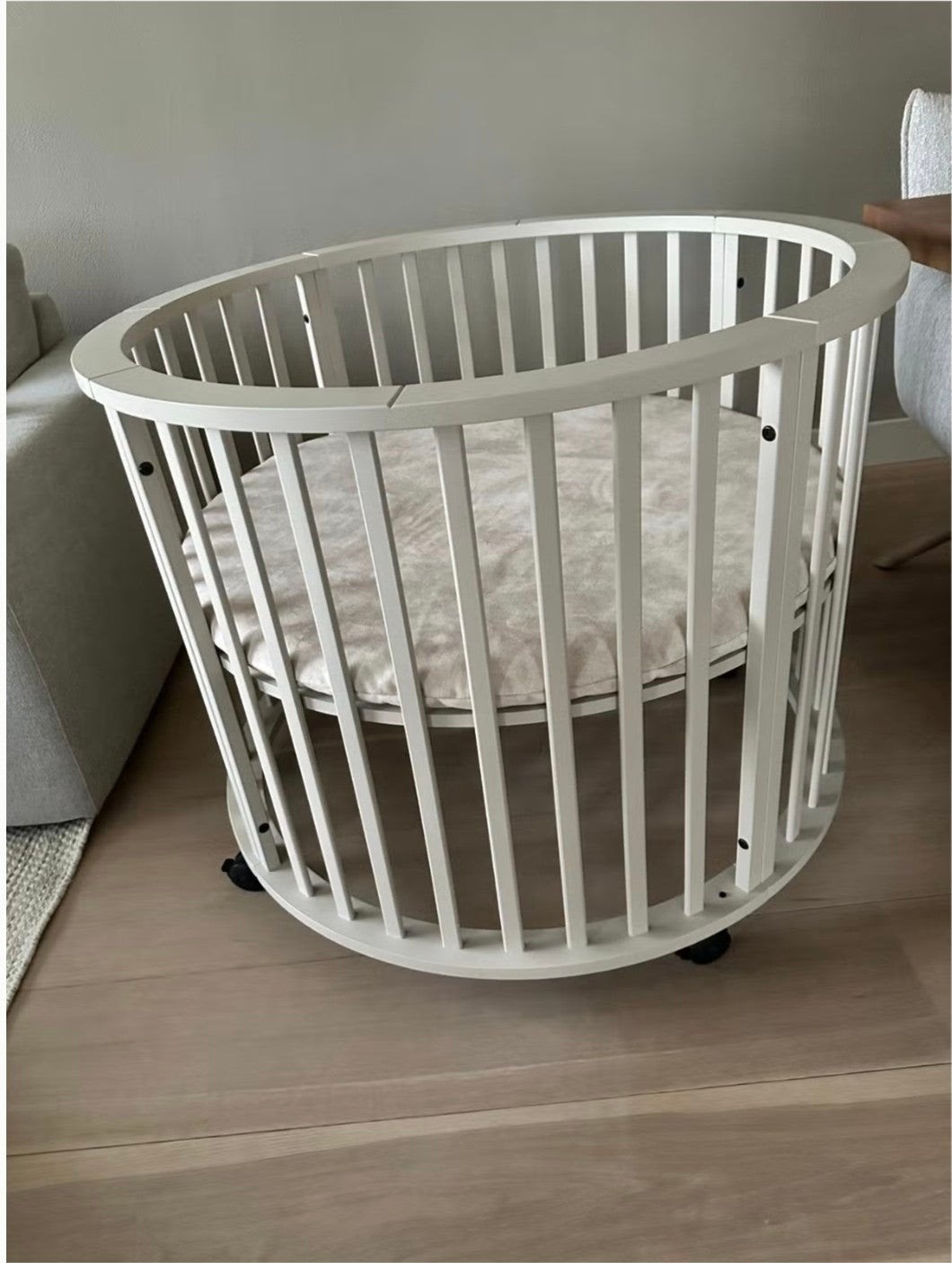Babybox Europe Baby Oatmeal compleet, Kinderen en Baby's, Boxen, Ophalen, Zo goed als nieuw, Rond, In hoogte verstelbaar