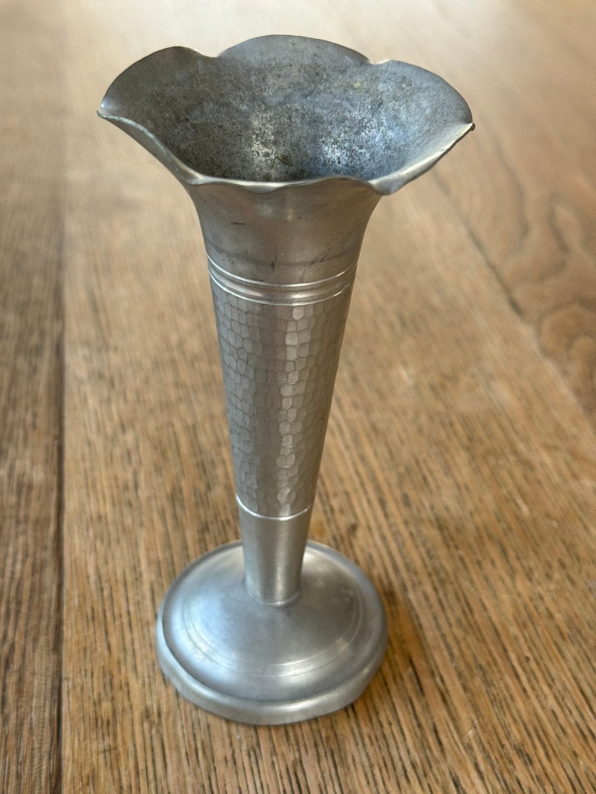 Vintage tinnen trompet- / anjervaasje - Efté Daalderop Tiel, Ophalen of Verzenden