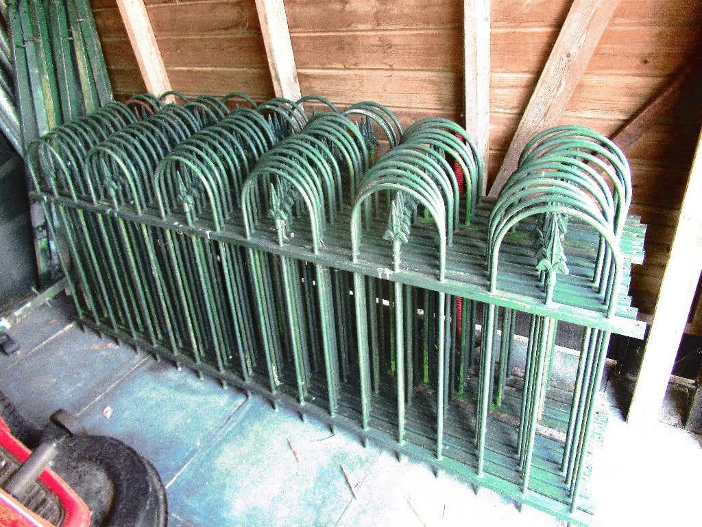 SIERHEKWERK 30 M, Ophalen, Met poort, Gebruikt, Tuinhek