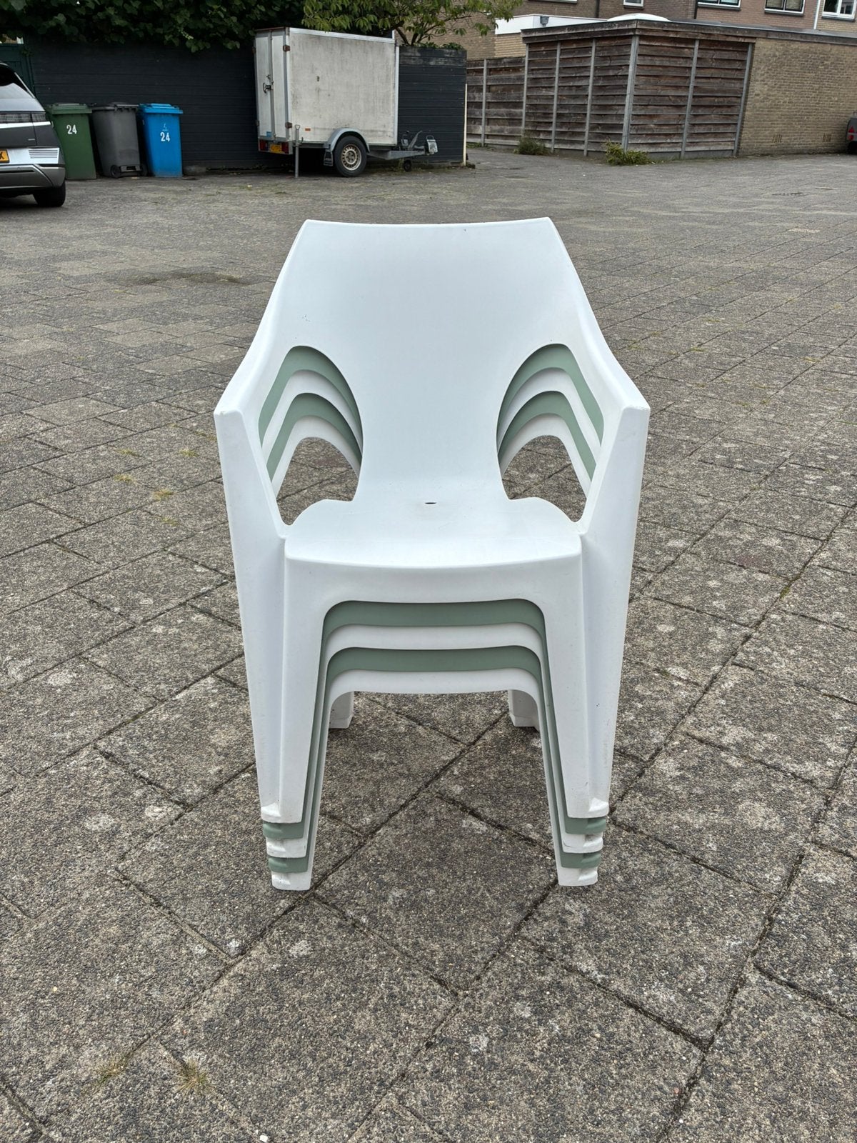 5 stapel stoelen, Ophalen, Zo goed als nieuw, Kunststof